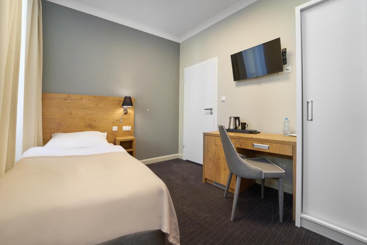 Dom Zdrojowy Aparthotel Jelenia Góra Екстериор снимка