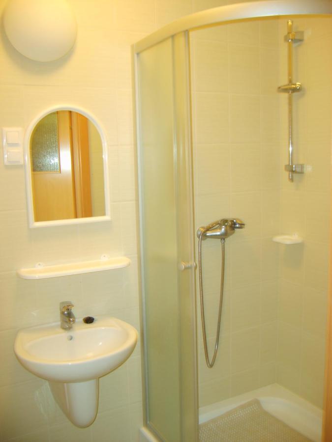 Dom Zdrojowy Aparthotel Jelenia Góra Екстериор снимка