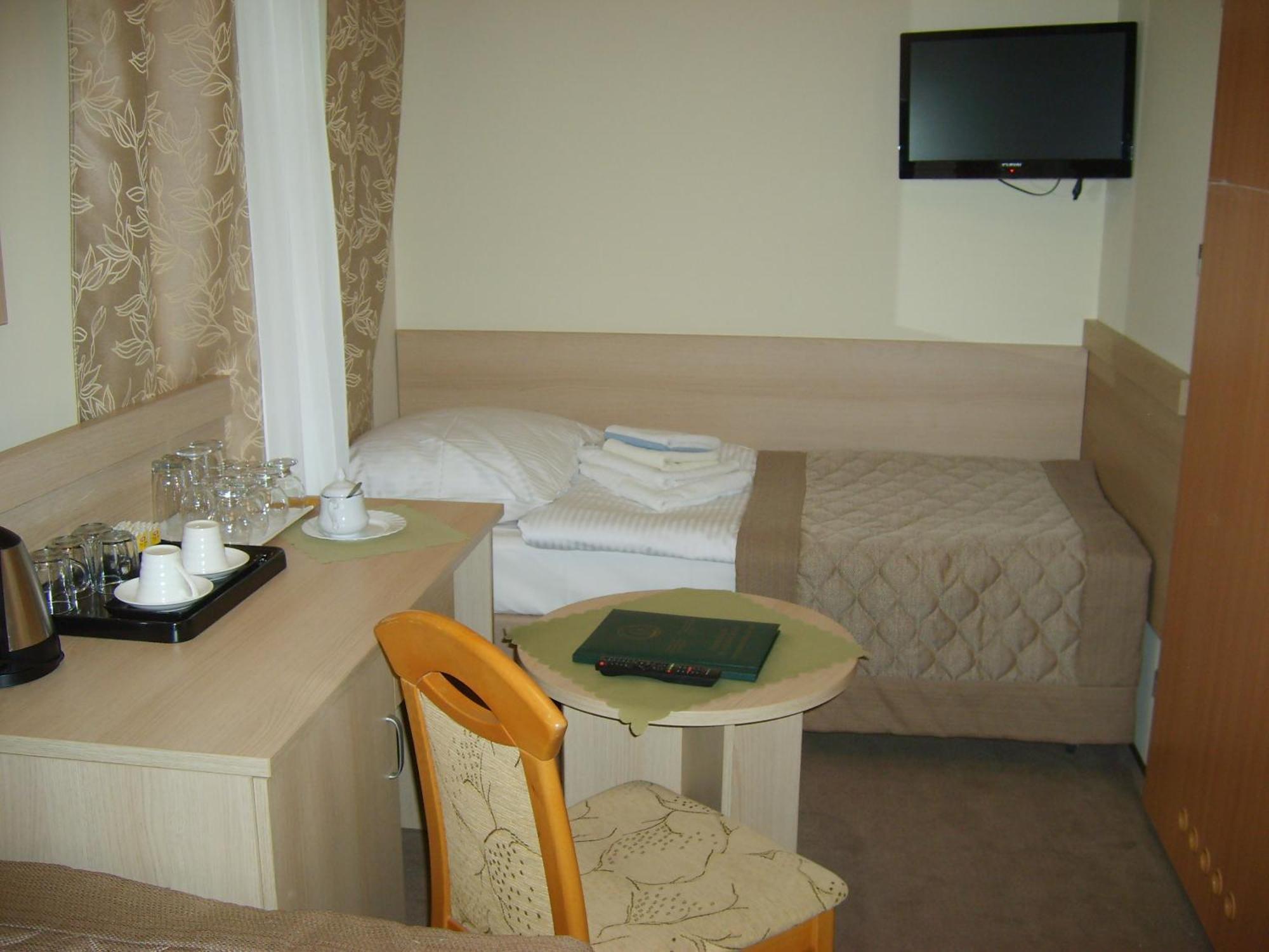 Dom Zdrojowy Aparthotel Jelenia Góra Екстериор снимка